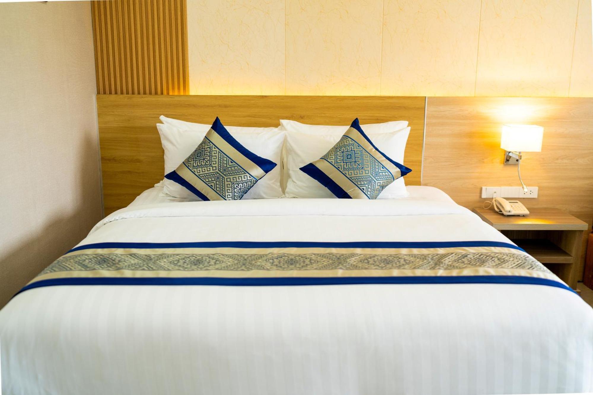 S Vangvieng Boutique Hotel Vang Vieng Eksteriør billede